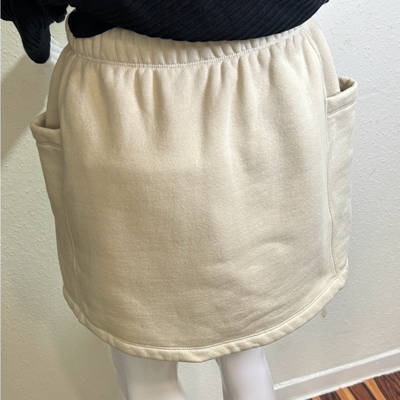 Essentials wheat miniwith Drawstring Waist - Picture 5 of 9